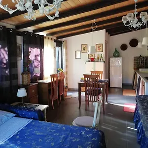 https://casa-della-quercia.sicilyhotelsitaly.net